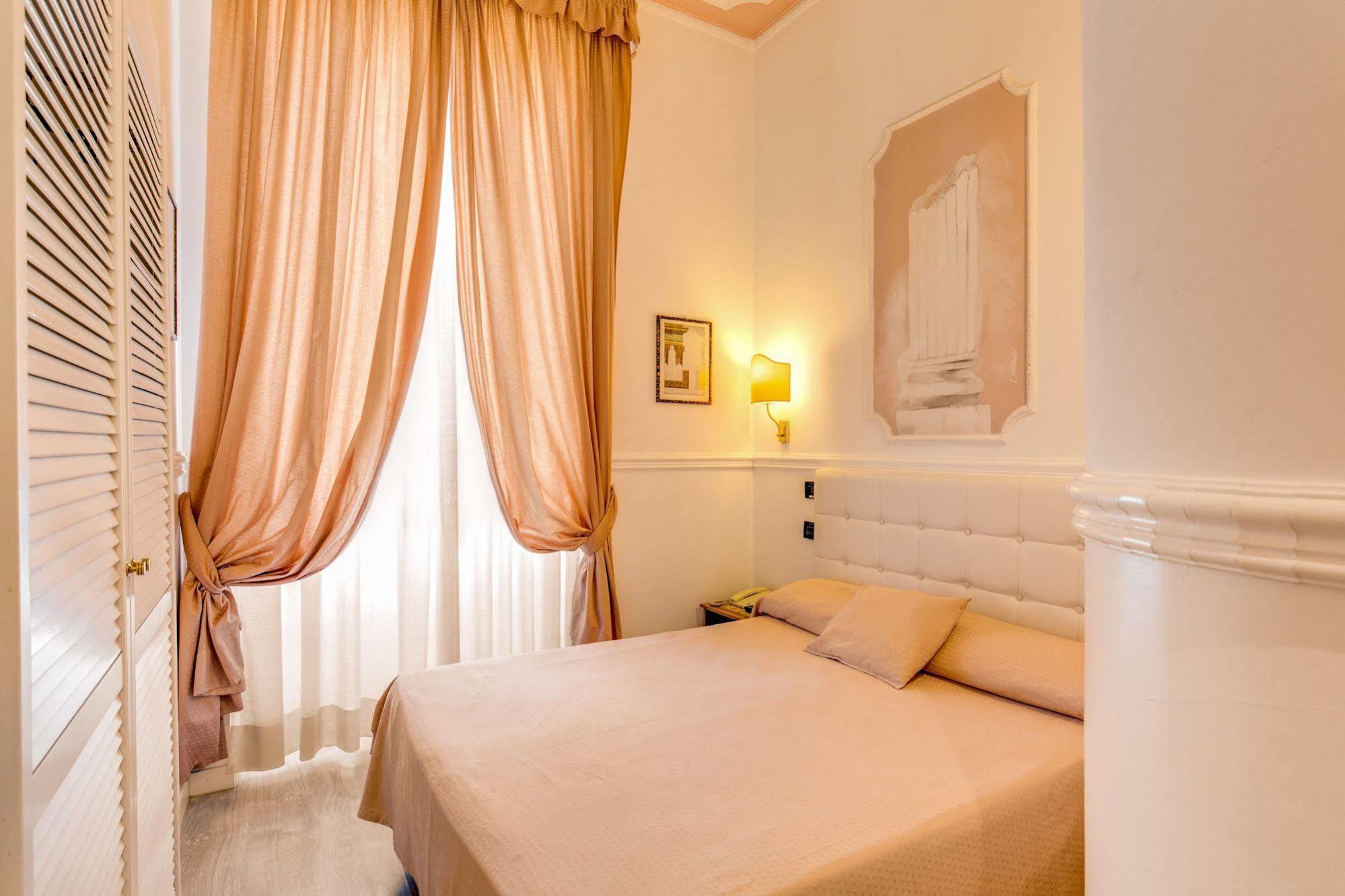 Hotel Martini Roma Exterior foto