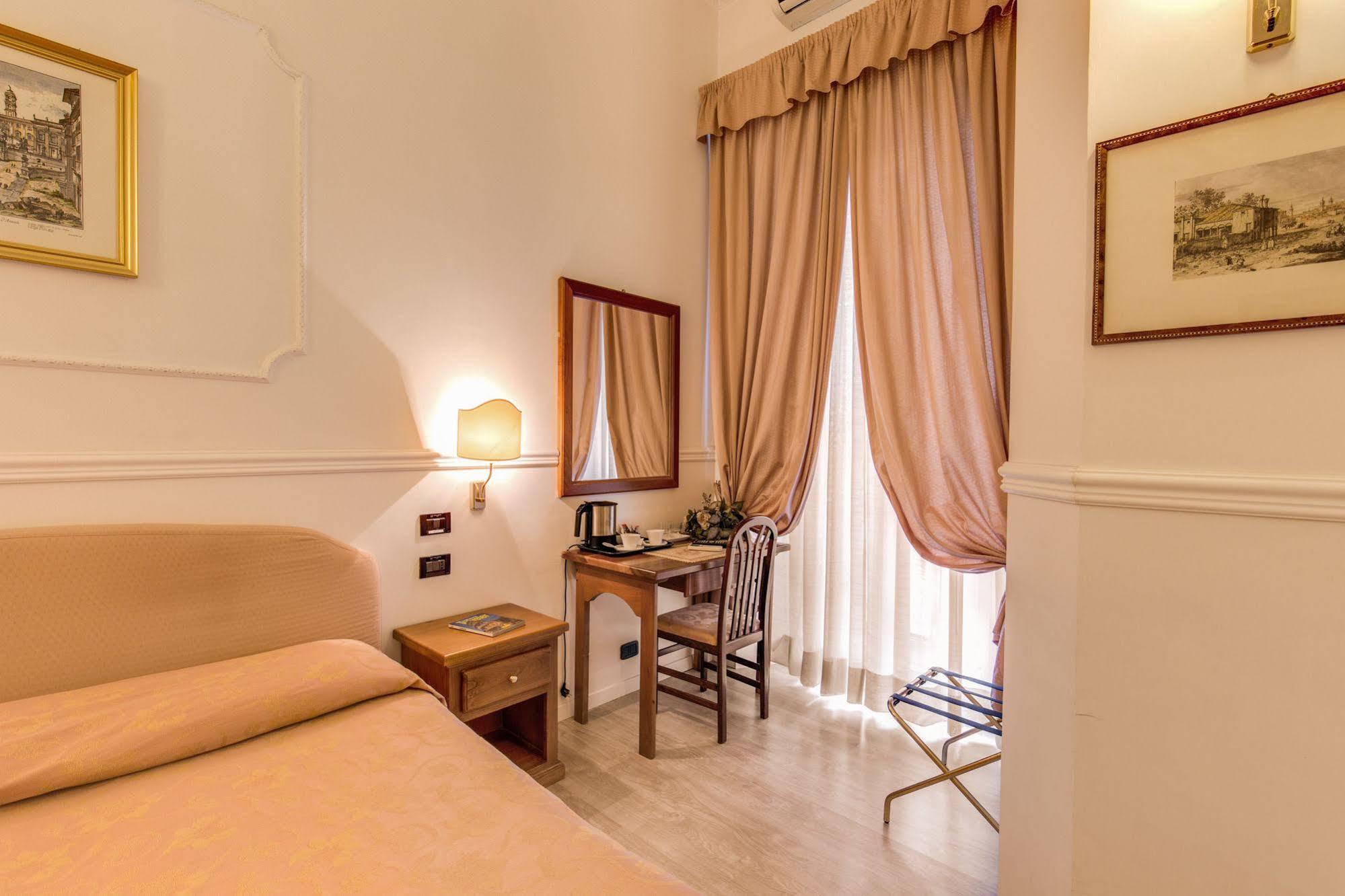 Hotel Martini Roma Exterior foto