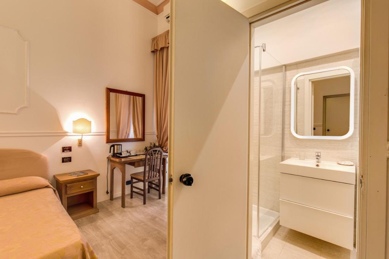 Hotel Martini Roma Quarto foto